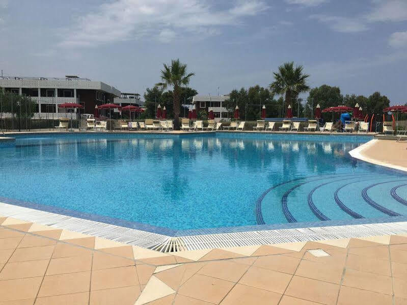 Отель Club Esse Costa Dello Jonio Мандаториччо-Марина Экстерьер фото